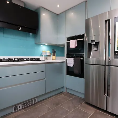 Kites House Long Sleep 8 Free Parking And Wi-fi Bristol